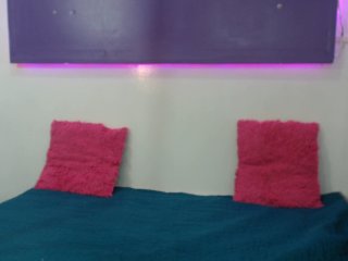 Live sex webcam photo for jadde30 #144602542