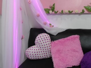 Live sex webcam photo for jadde30 #145981852