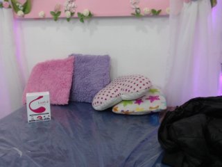 Live sex webcam photo for jadde30 #154647545