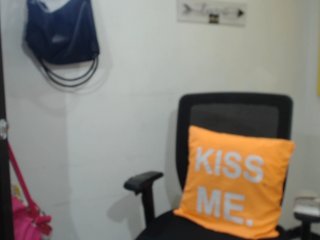 Live sex webcam photo for jadde30 #155177528