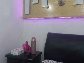 Live sex webcam photo for jadde30 #160551007