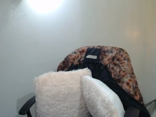 Live sex webcam photo for jadde30 #176456925