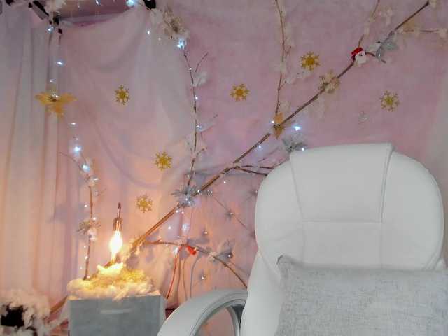 Live sex webcam photo for jademilf #276898639