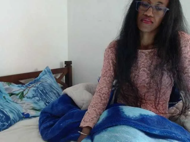Live sex webcam photo for jadys22 #280490357