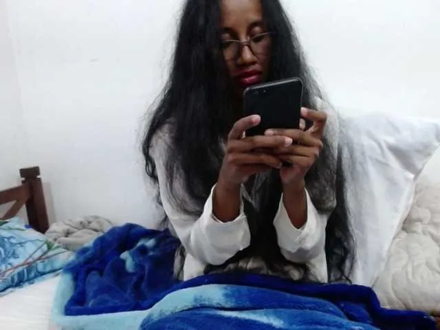 Live sex webcam photo for jadys22 #282809127