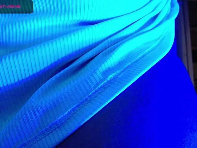 Live sex webcam photo for jamaicaawolf #272824669