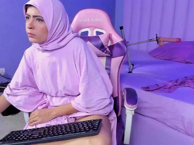 Live sex webcam photo for jamilaross #277045379