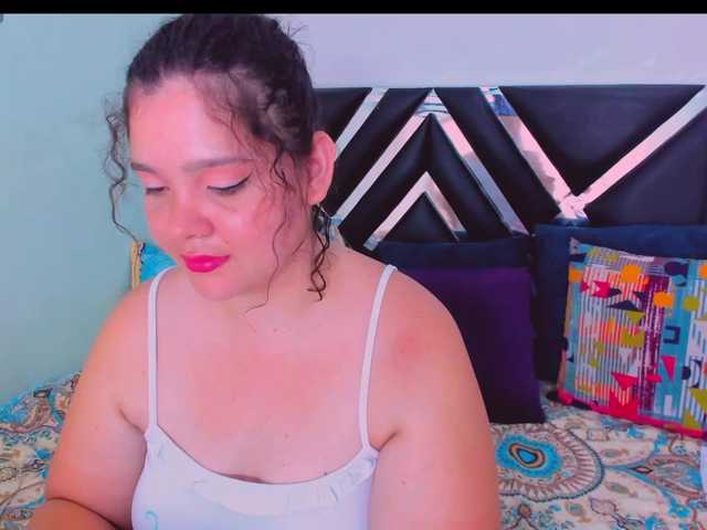 Live sex webcam photo for janamontaner69 #277799029