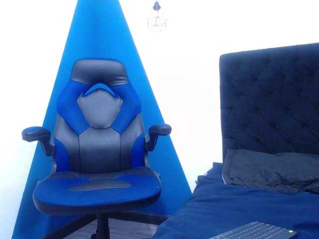 Live sex webcam photo for jane-Charlott #273659643