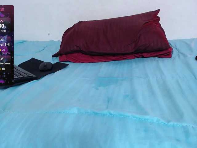 Live sex webcam photo for janemature #277489690