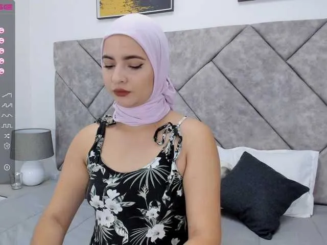 Live sex webcam photo for jannabrais- #275461328