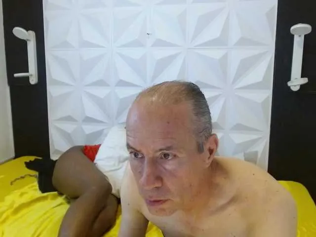 Live sex webcam photo for janxloren #275999558