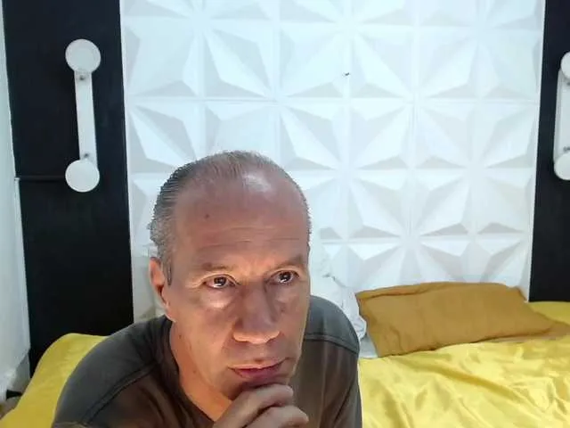 Live sex webcam photo for janxloren #276503516