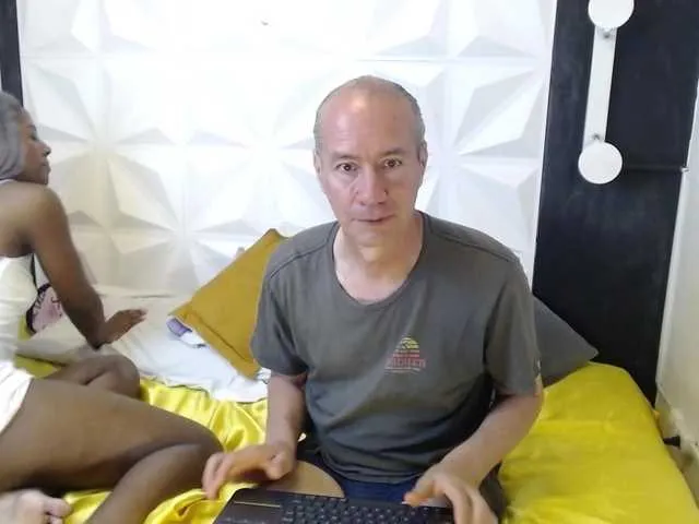 Live sex webcam photo for janxloren #277065582