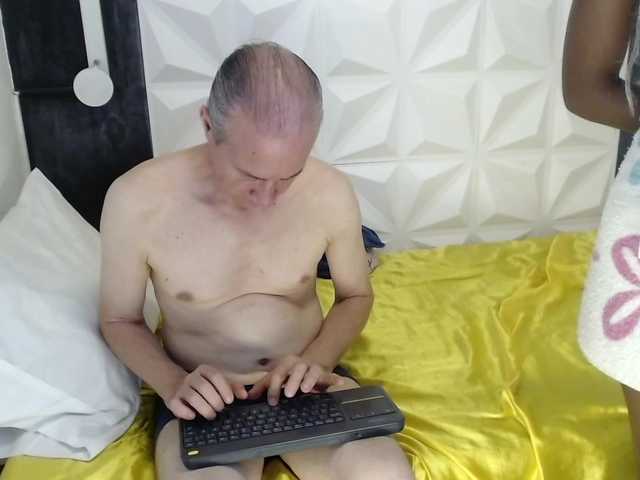 Live sex webcam photo for janxloren #277970684