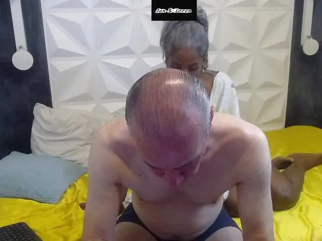 Live sex webcam photo for janxloren #290135704