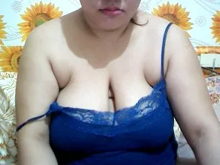 Live sex webcam photo for jaquellen69 #193928059