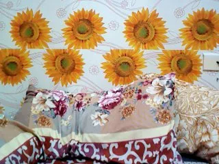 Live sex webcam photo for jaquellen69 #203533847