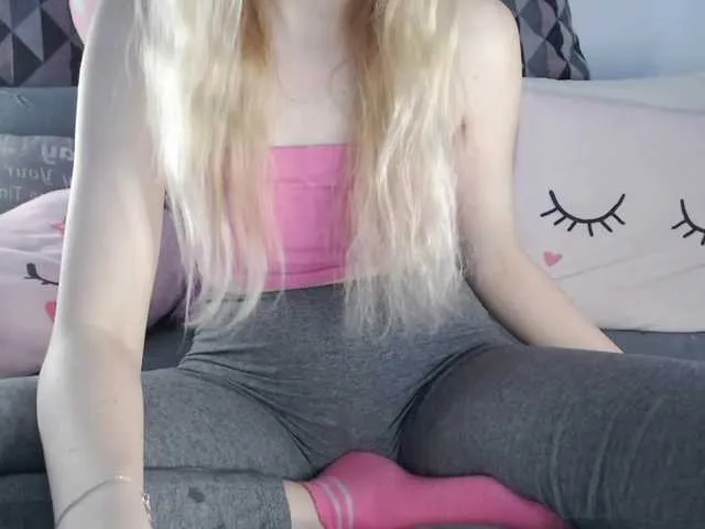 Live sex webcam photo for jasminehotgir #275541602