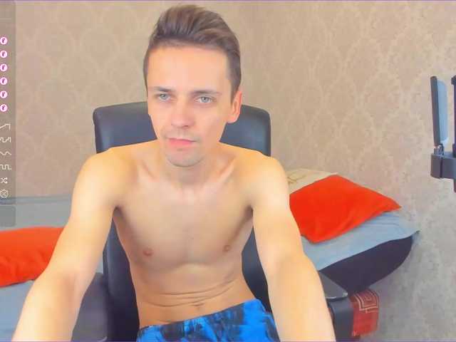 Live sex webcam photo for jasper-sun #276499311