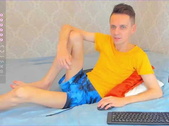 Live sex webcam photo for jasper-sun #276644015