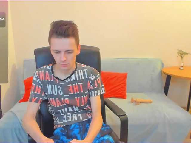 Live sex webcam photo for jasper-sun #276813341