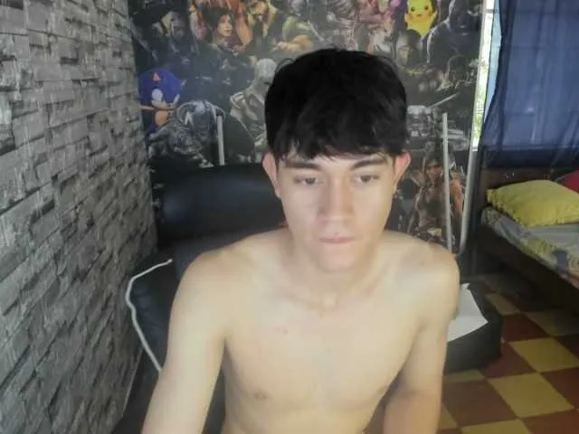 Live sex webcam photo for jay-orange #292424415