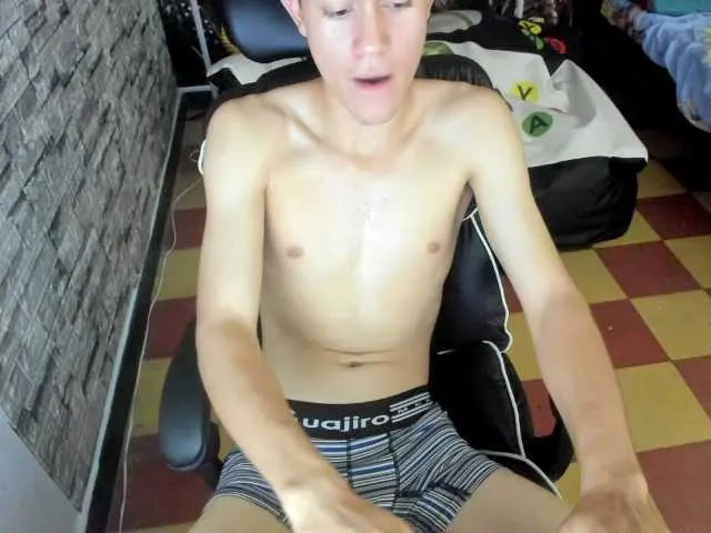 Live sex webcam photo for jay-orange #292497307