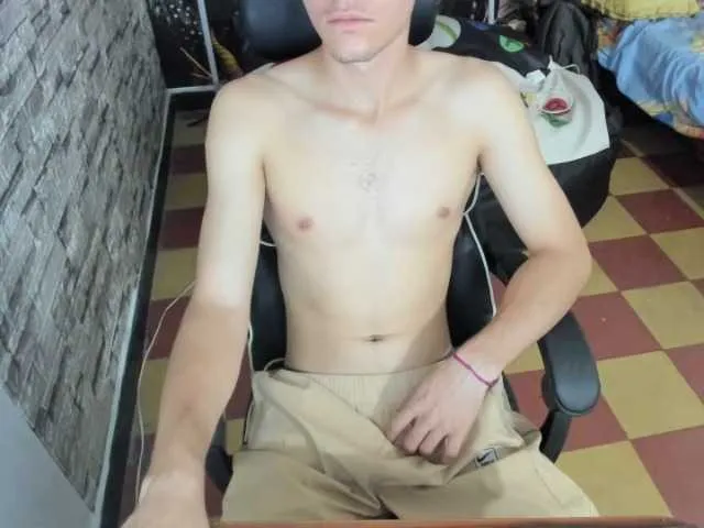 Live sex webcam photo for jay-orange #292615412