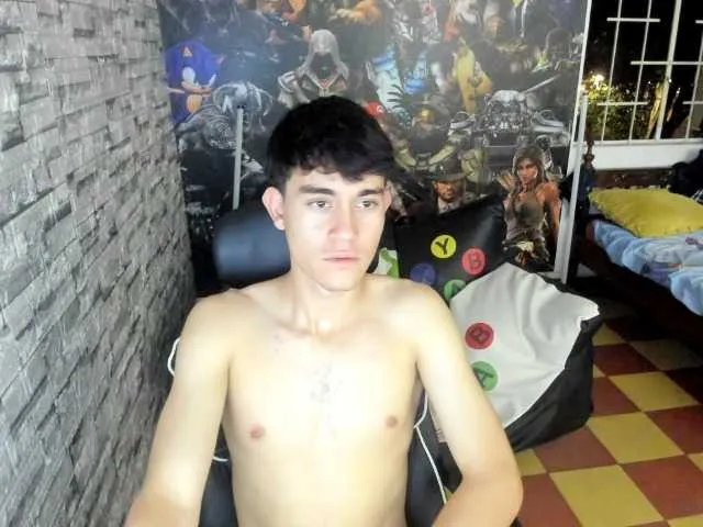 Live sex webcam photo for jay-orange #292681664