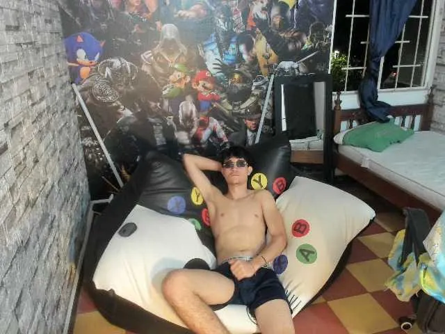 Live sex webcam photo for jay-orange #293776418