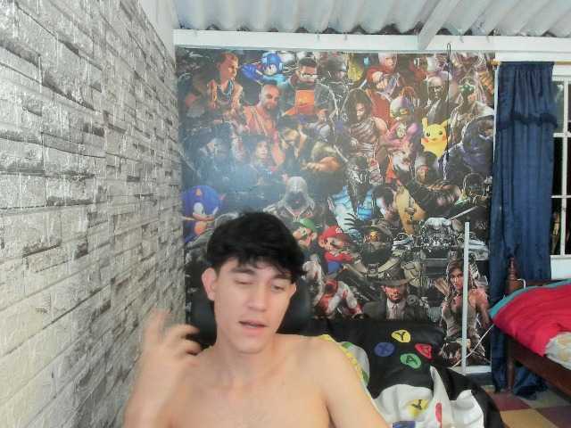 Live sex webcam photo for jay-orange #293999368