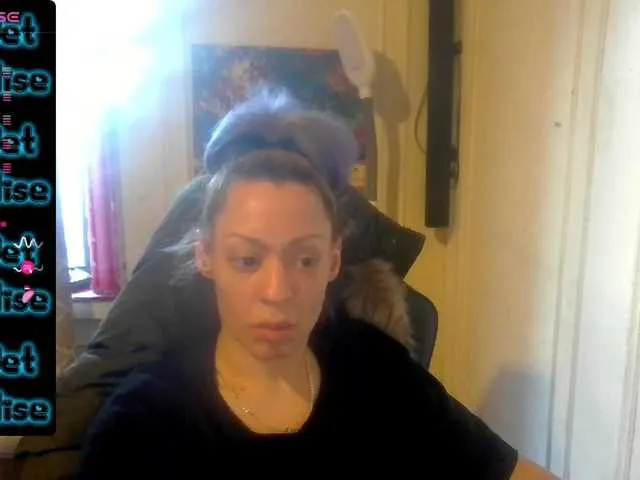Live sex webcam photo for jayluvv #276704456