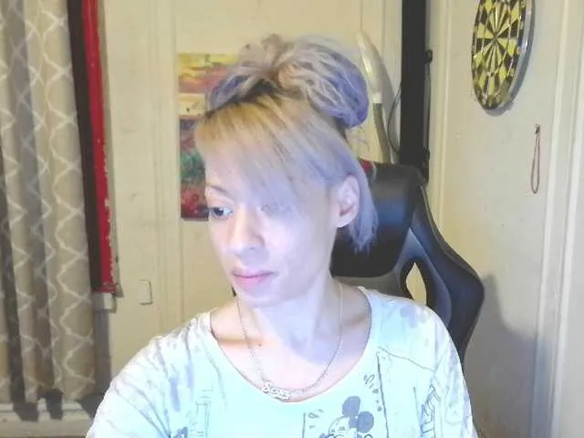 Live sex webcam photo for jayluvv #276979500