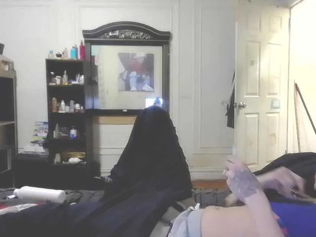Live sex webcam photo for jayluvv #277228063