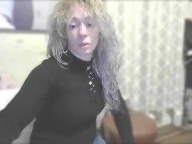 Live sex webcam photo for jayluvv #277330144