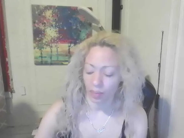 Live sex webcam photo for jayluvv #277585309