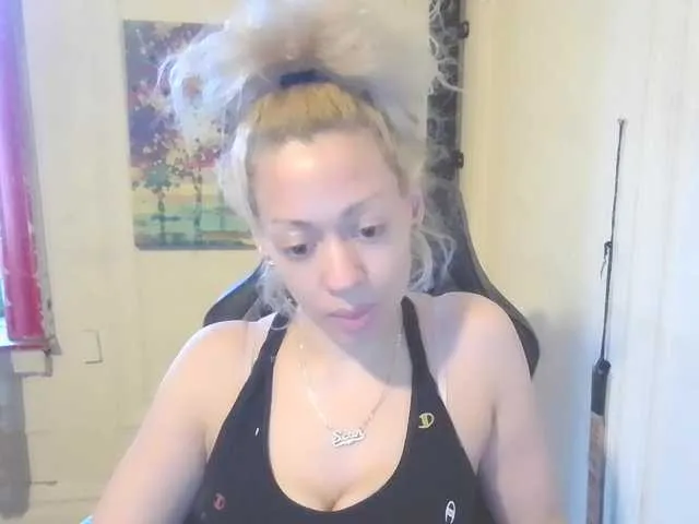 Live sex webcam photo for jayluvv #277590277