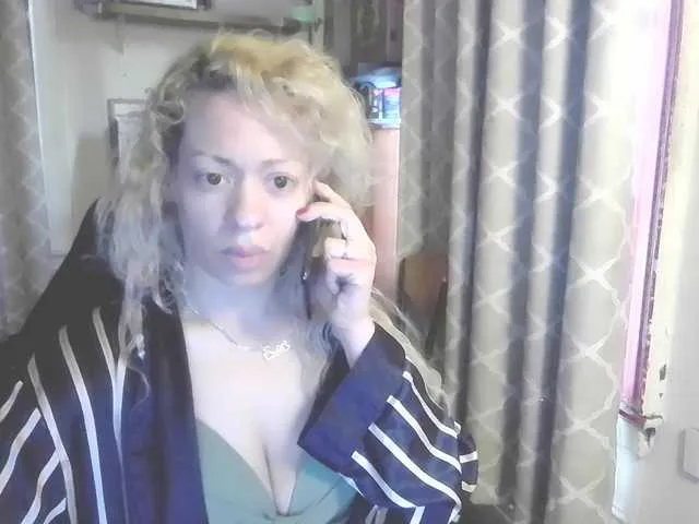 Live sex webcam photo for jayluvv #277658130