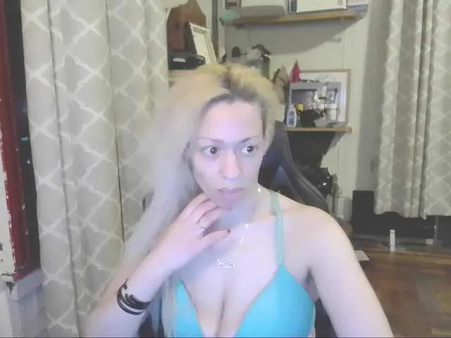 Live sex webcam photo for jayluvv #277715572