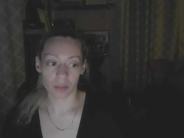 Live sex webcam photo for jayluvv #277729387