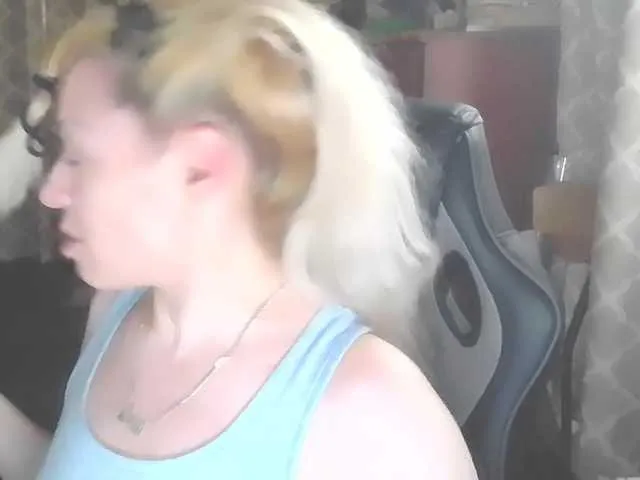 Live sex webcam photo for jayluvv #277750730