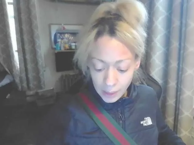 Live sex webcam photo for jayluvv #277902450