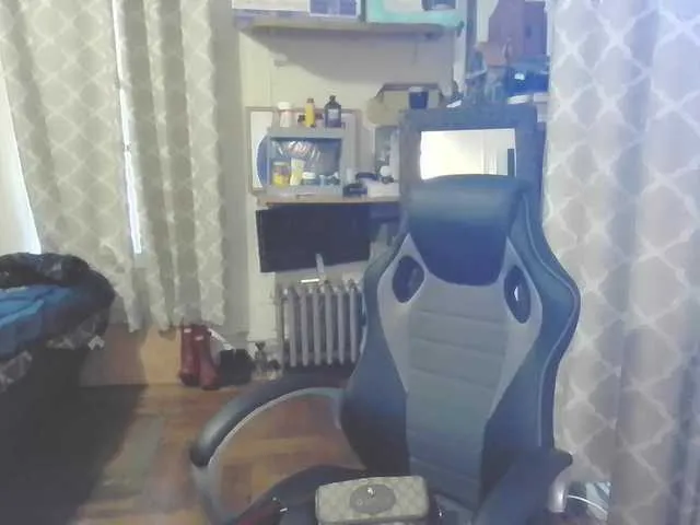 Live sex webcam photo for jayluvv #277947367
