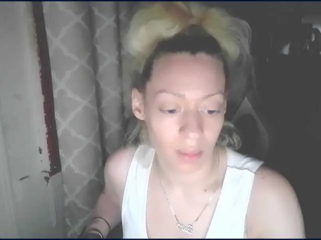 Live sex webcam photo for jayluvv #277996384