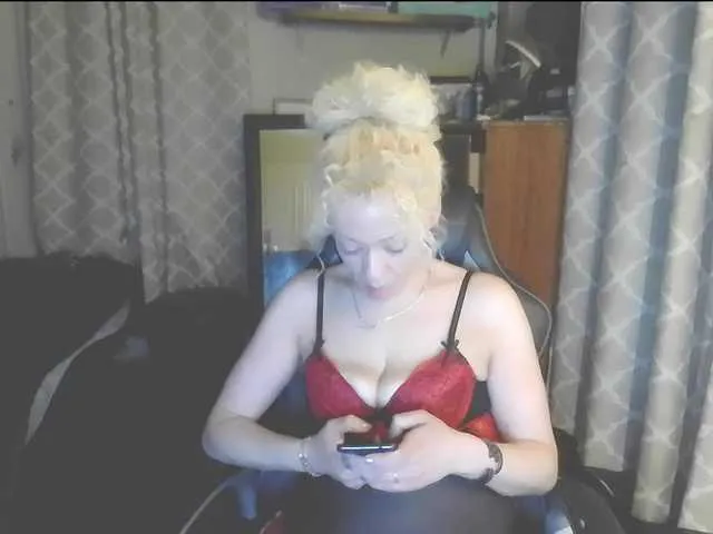 Live sex webcam photo for jayluvv #278107888