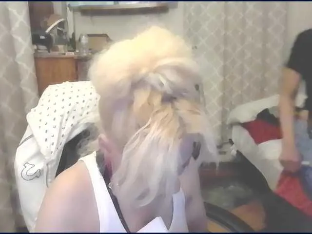 Live sex webcam photo for jayluvv #278145265