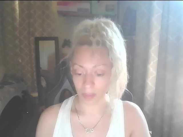 Live sex webcam photo for jayluvv #278220493