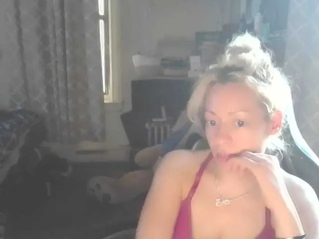 Live sex webcam photo for jayluvv #281219485