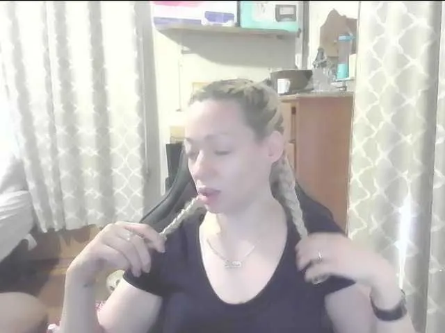 Live sex webcam photo for jayluvv #288070127
